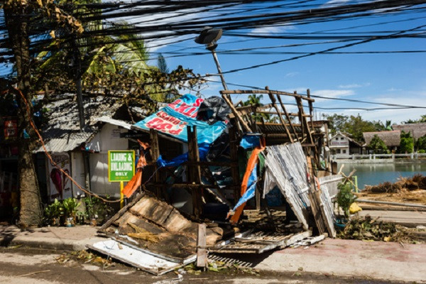 أزمة إنسانية في الفلبين.. وحصيلة ضحايا إعصار راي ترتفع إلى 75 قتيلاً