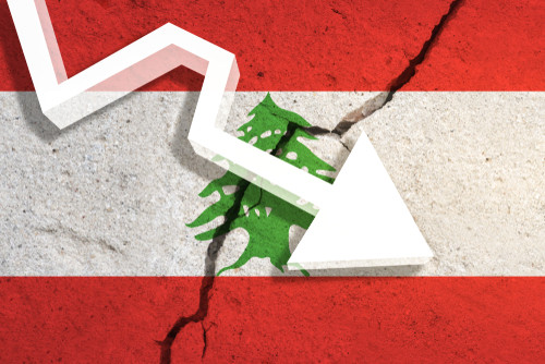 منظمة دولية: لبنان يعاني أحد أسوأ 3 أزمات اقتصادية بالعالم