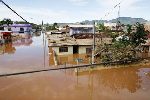 مصرع 18 شخصاً جراء الفيضانات والانهيارات الطينية في البرازيل