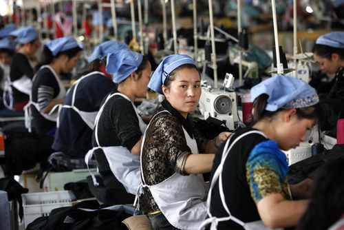 مركز أبحاث أمريكي: ارتفاع معدلات العنف ضد العاملات في شرق آسيا منذ كورونا