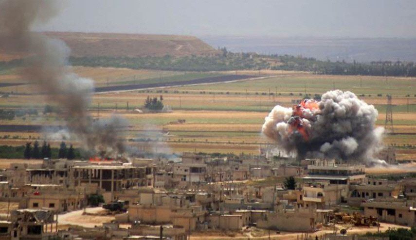 قتيلان و3 إصابات في انفجار لغم في ريف حماة بسوريا