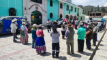 بيرو.. "الكتائب الزرقاء" تقدم المساعدة النفسية لسكان "كايلوما"