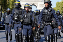 توتر وأعمال شغب في فرنسا عقب مقتل رجل برصاص الشرطة