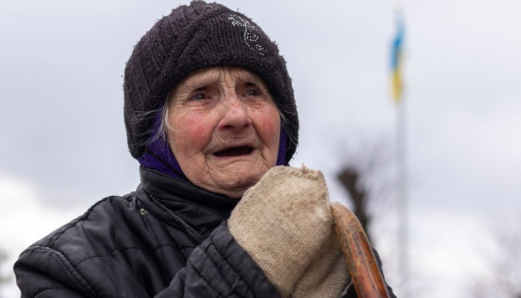 كبار السن في أوكرانيا يدافعون عن بلادهم على طريقتهم الخاصة