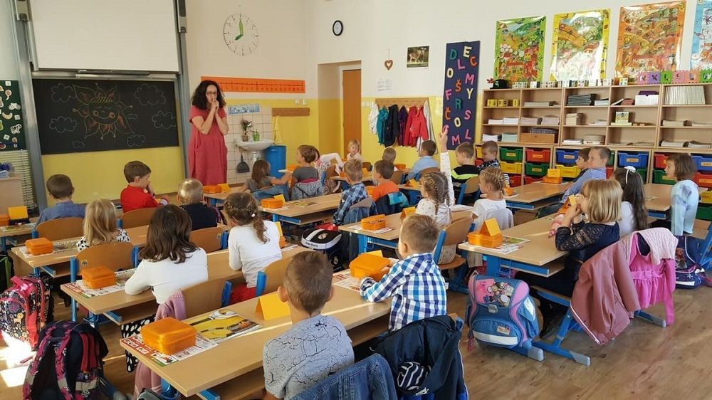 التشيك تخصص 5.2 مليار كرونة لدمج أطفال اللاجئين الأوكران في نظام التعليم