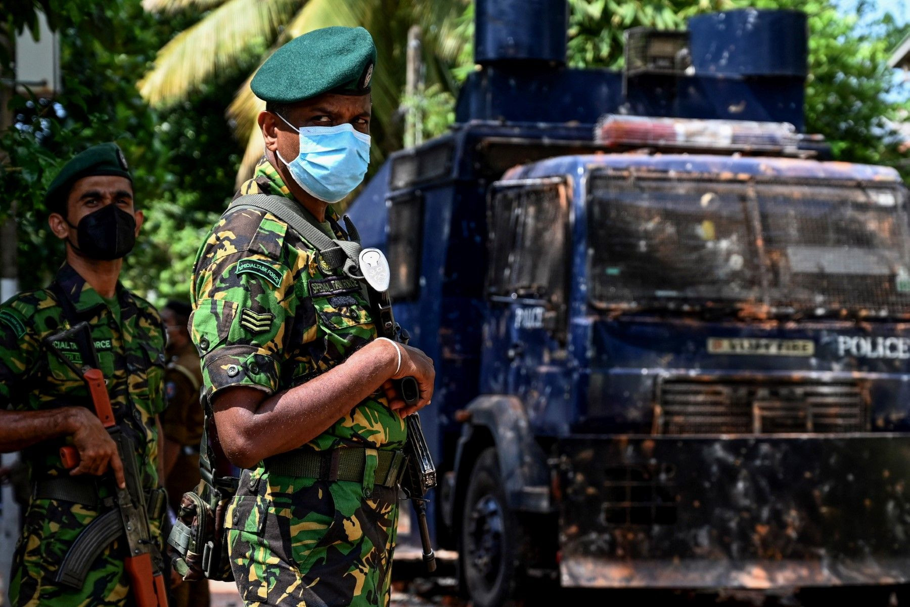 سريلانكا تنشر قوات عسكرية لقمع التظاهرات ضد الرئيس راجاباكسا