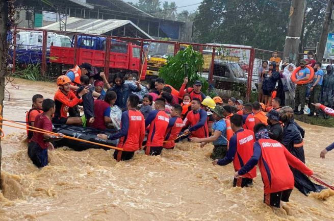 الفلبين.. ارتفاع حصيلة ضحايا الفيضانات والانهيارات الأرضية إلى 58 شخصاً