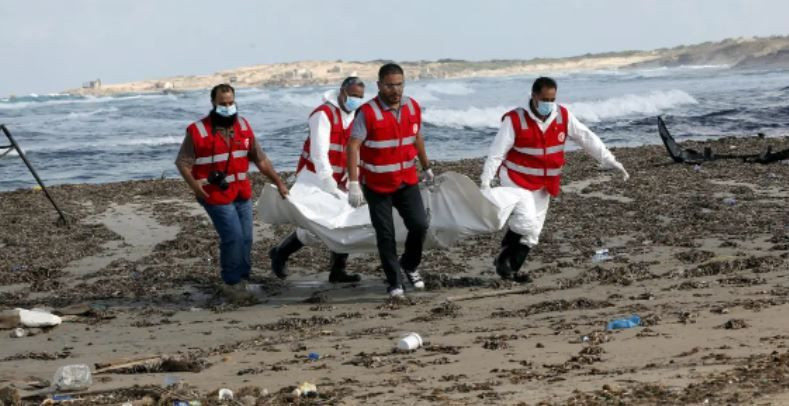 منظمة الهجرة: مصرع 35 شخصاً بسبب غرق زورق قبالة سواحل ليبيا