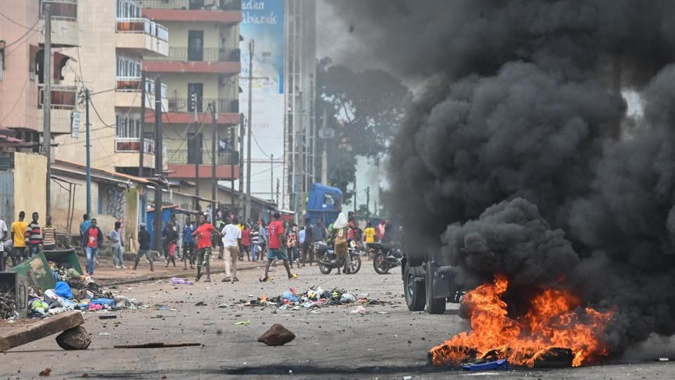 غينيا.. صدامات جديدة بين قوات الأمن ومحتجين وسقوط قتلى