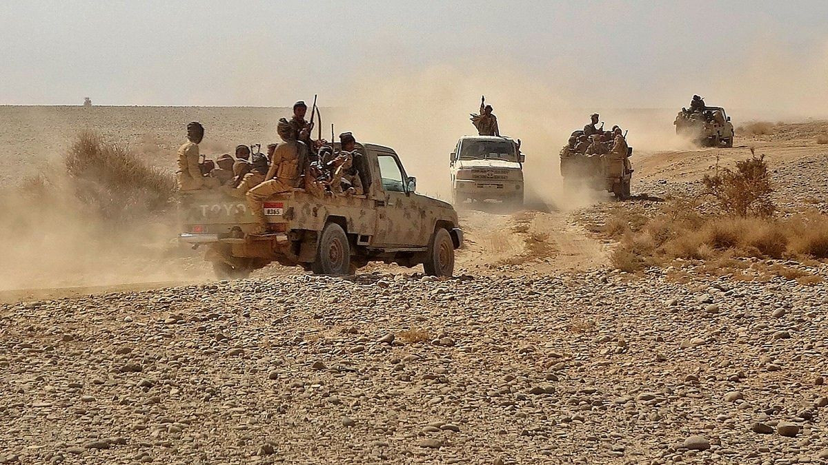 الجيش اليمني يتصدى لهجمات الحوثيين غربي تعز