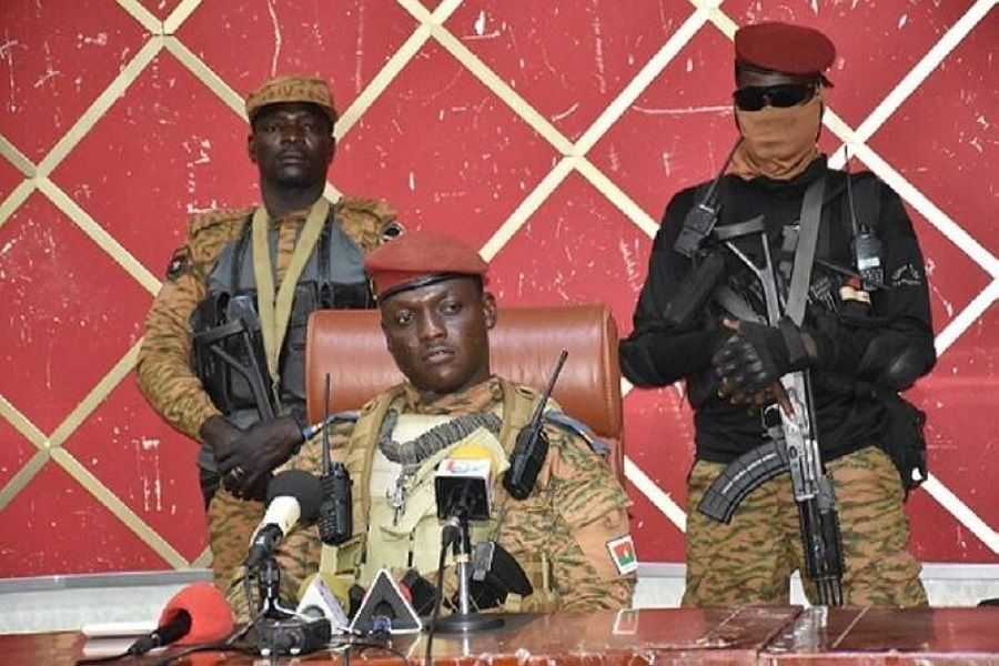 تعهد بمحاربة الإرهاب.. إبراهيم تراوري يتولى رسمياً رئاسة بوركينا فاسو