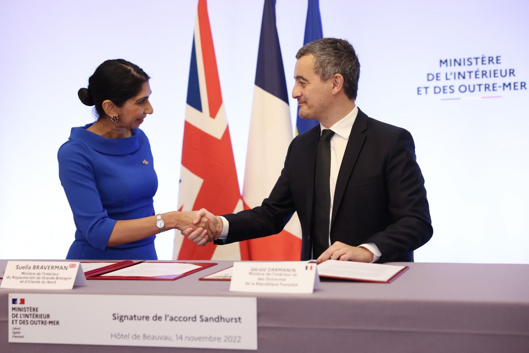 اتفاق فرنسي بريطاني جديد للحد من عبور المهاجرين المانش