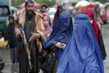 طالبان تحظر على الأفغانيات قاعات الرياضة والحمامات العامة