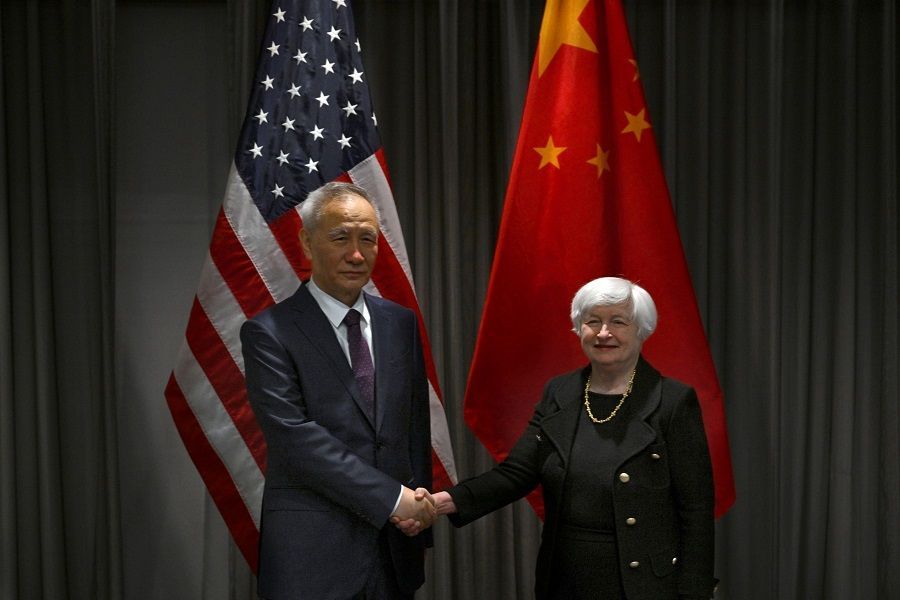 وزيرة أمريكية تدعو لتواصل واشنطن وبكين بشأن المسائل الاقتصادية