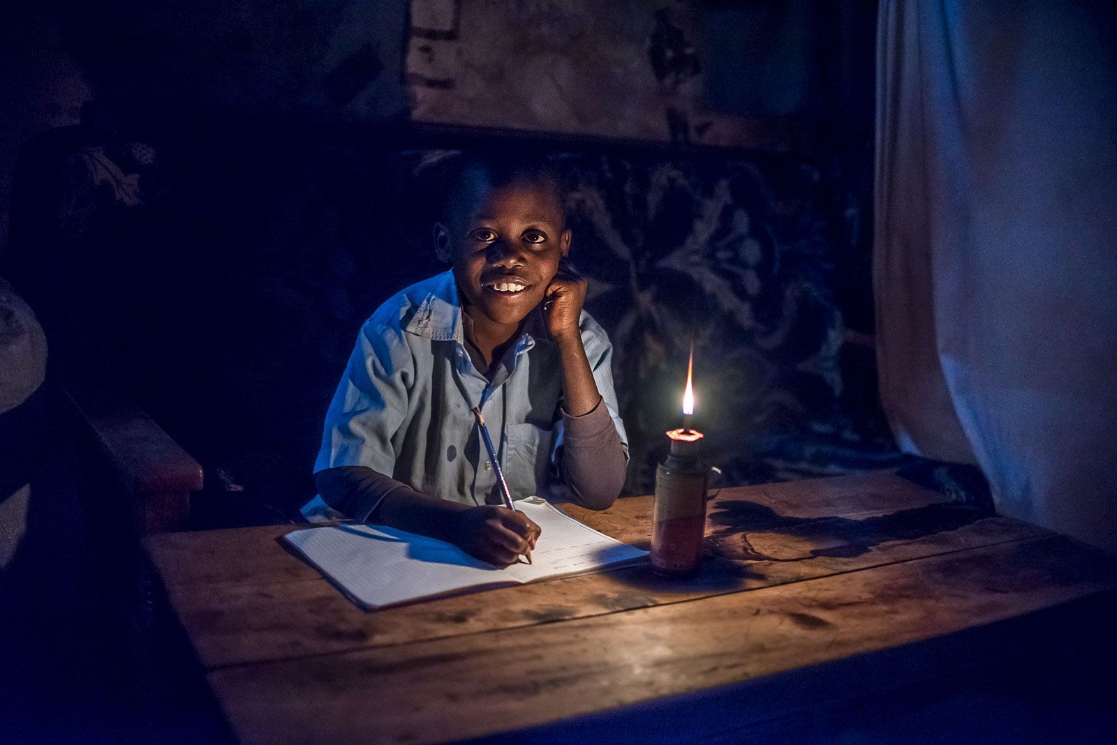 تقرير أممي: 675 مليون شخص يعيشون دون كهرباء عالمياًً