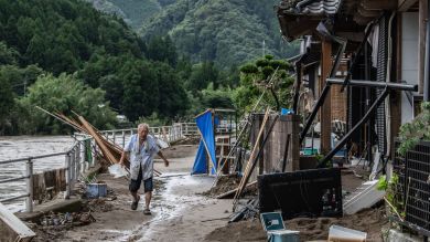 اليابان.. تحذيرات للمواطنين من الكوارث الناجمة عن الأمطار الموسمية