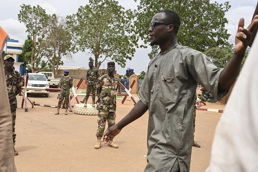 مقتل 6 جنود و10 "إرهابيين" غرب النيجر