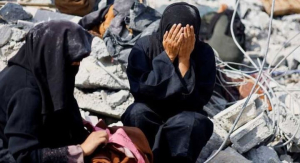 أمهات بلا طعام.. كيف تهدّد المجاعة حياة الحوامل والمواليد في قطاع غزة؟