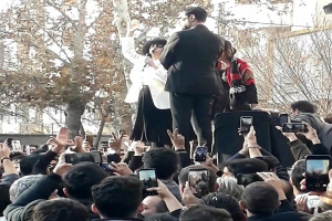 وسط إدانات حقوقية.. تصعيد أمني في إيران يحوّل التأبين إلى ساحة قمع