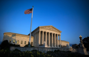 بين العدالة وحقوق الإنسان.. قضية المتحولات جنسياً تشعل صراعاً دستورياً في الولايات المتحدة