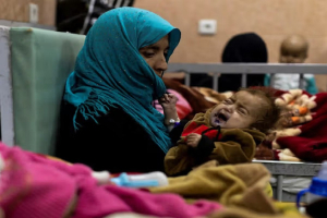 أزمة متفاقمة.. سوء التغذية يزيد مأساة النساء والأطفال في أفغانستان