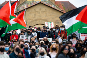 لعدم توافق هيئة المحلفين.. قاضٍ أمريكي يبطل محاكمة طلاب جامعة ستانفورد بعد احتجاجات غزة