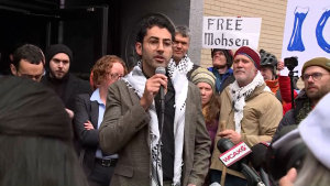 قرار قضائي يعطل محاولة ترحيل طالب فلسطيني ويعيد الجدل حول حرية التعبير