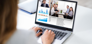 العمل عن بُعد.. حرية مرنة أم عبودية رقمية؟