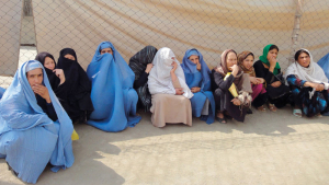 حين تصبح العودة عقوبة.. أزمة إنسانية تبتلع النساء والفتيات العائدات إلى أفغانستان