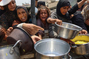 "العفو الدولية": إسرائيل تتبع سياسة تجويع متعمدة في غزة