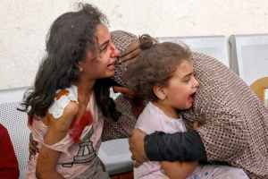 بين الجوع والكوابيس.. ما تبعات القصف والحصار على صحة 1.1 مليون طفل في غزة؟