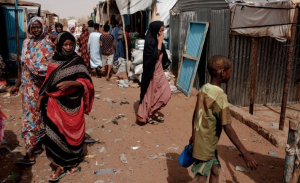 أطفال وُلدوا بلا وطن.. لاجئو مالي في موريتانيا بين معاناة الحياة والعودة التي لا تأتي