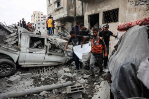 مفوض حقوق الإنسان: تقارير مقتل نحو 100 فلسطيني في غارات إسرائيلية "مروعة"