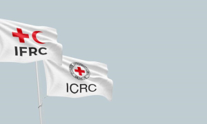 تقلص الميزانية وتبعاته.. الصليب الأحمر يلغي نحو 3000 وظيفة ويقلص مخصصات الإغاثة