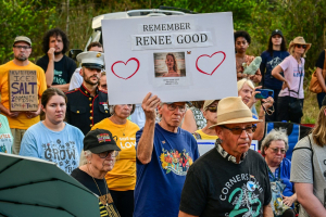 بعد انتهاكات إدارة الهجرة.. سلطات مينيابوليس تتهم إدارة ترامب بمخالفة الدستور