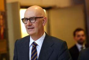 تحذير فرنسي لواشنطن: أي مساس بجزيرة غرينلاند يهدد الشراكة الاقتصادية عبر الأطلسي