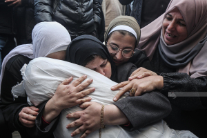 كل يوم ضحية.. تحذيرات أممية من بيئة قاتلة للأطفال في قطاع غزة