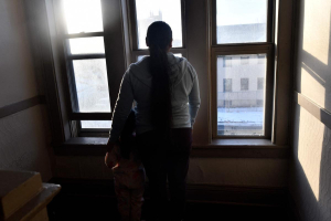 حملة الترحيل الأمريكية تدفع أطفال عائلات مهاجرة إلى العزلة والتعليم عن بعد