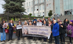 مريضة بالسرطان خلف القضبان.. الناشطة الحقوقية التركية خديجة أوناران تعاني الإهمال الطبي